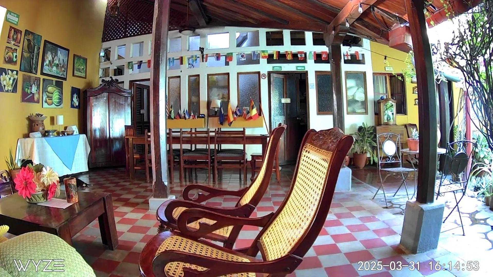 Hostal Fuente Castalia, B Y B Leon Exterior photo